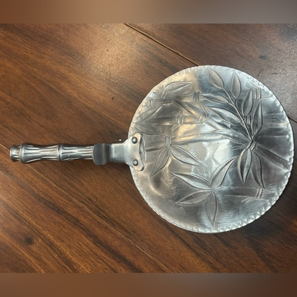 Vintage Everlast B-15 hand forged aluminum silent butler bamboo‎ motif